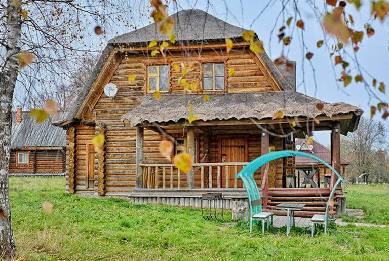 Дом Астраханский на одиннадцать гостей базы отдыха Сафари Парк.