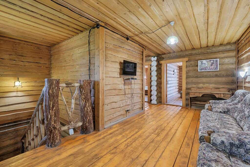 Изба Лесорубов базы отдыха Сафари Парк.